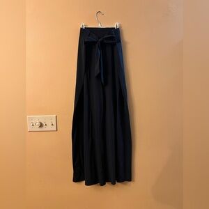 Adyson Parker Women's Pull On Wide Leg Waist Tie Pants
** READ**